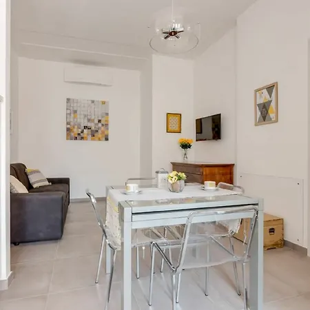 Apartament Franca's *